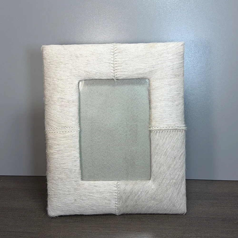 Set of 2 Gray Cream Natural Cowhide Photo Picture Frame 8 x 10. 9.5 x 7.5 - NWOT